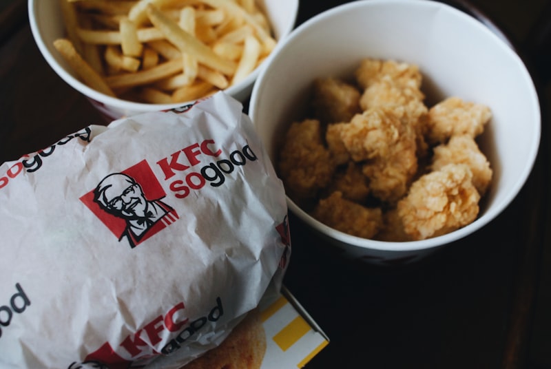 uploaded image kfc sahibi kim hikayesi kfc kimin mali 1708039355999